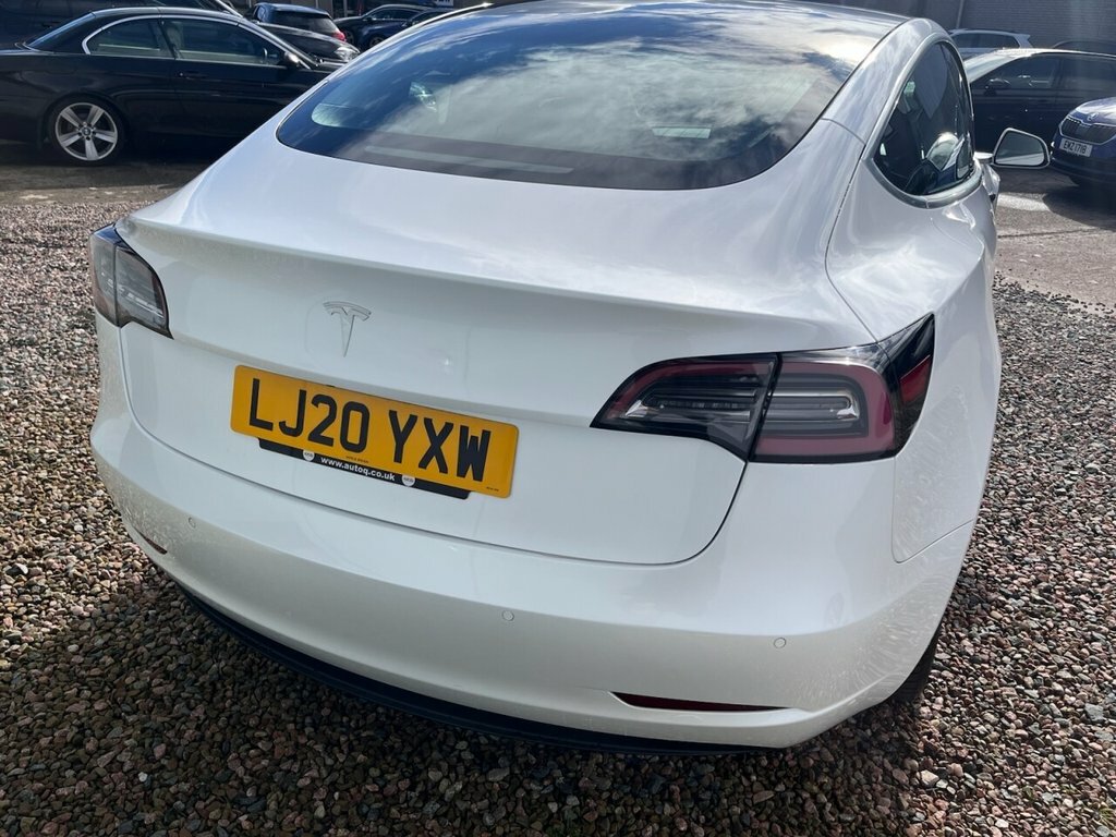 Tesla Model 3 Saloon LJ20YXW White #5