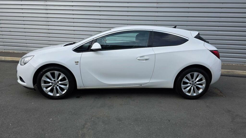Vauxhall Astra GTC 2.0 Cdti Sri Euro 5 S S White #4