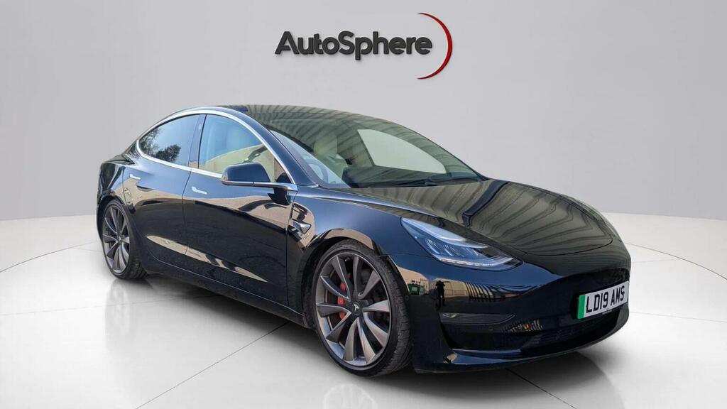 Tesla Model 3 Saloon Black