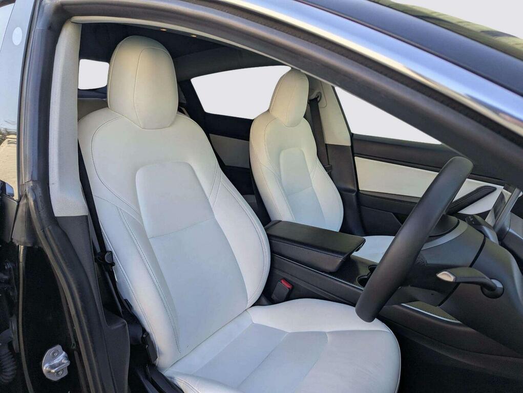 Tesla Model 3 Saloon LD19AMS Black #4