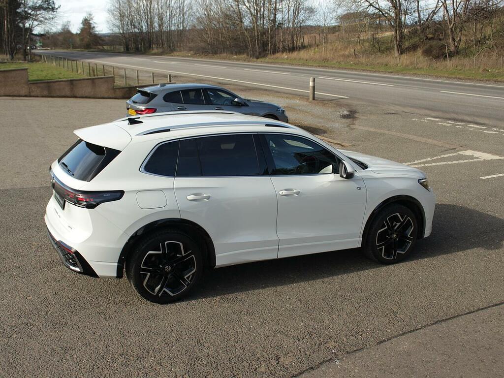 Volkswagen Tiguan 1.5 Etsi Mhev R-line Dsg Euro 6 Ss  White #6