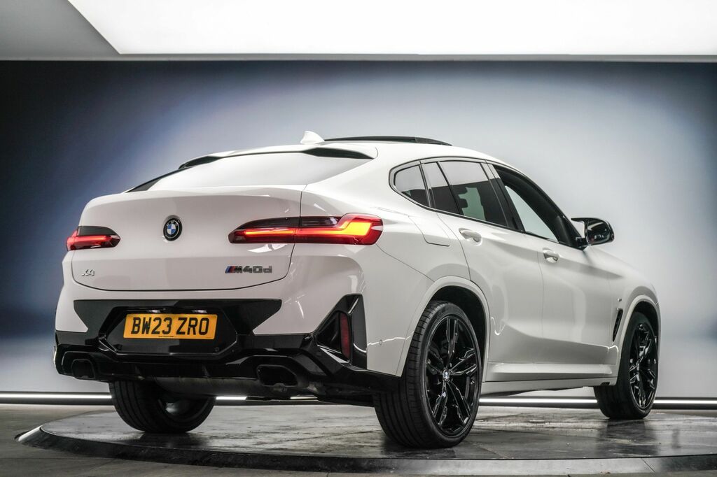 BMW X4 2023 3.0 M40d Mht Suv Hybrid Xdriv White #3