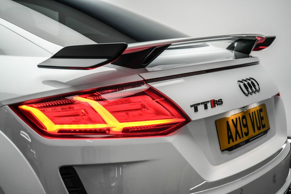 Audi TT RS 2019 2.5 Tfsi Sport Edition Coupe S Tro White #4