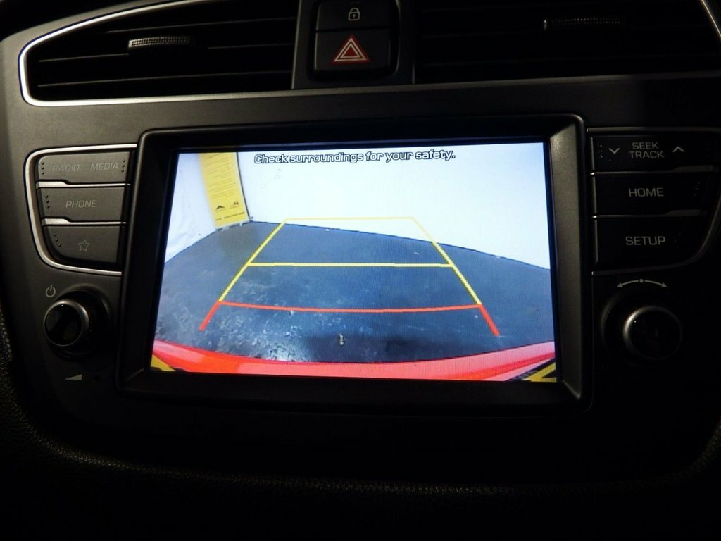 Hyundai I20 1.2L Se Launch Edition VO68VEB Red #3