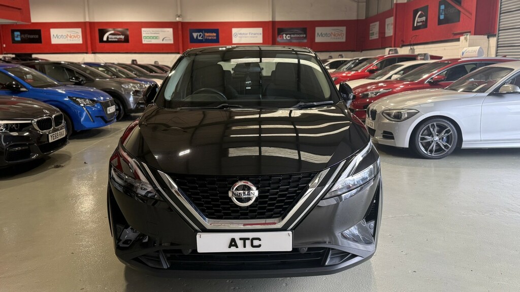 Nissan Qashqai Suv 1.3 Dig-t Mhev Acenta Premium 2021 DV71AAZ Black #2