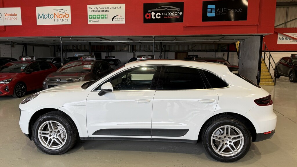 Porsche Macan Estate 2015 White #4