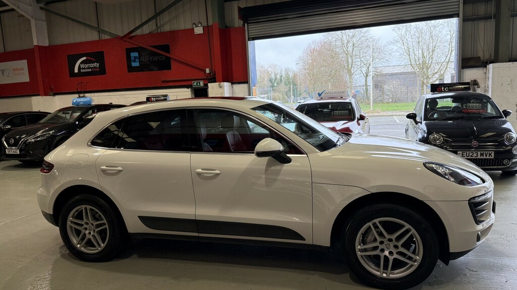 Porsche Macan Estate 2015 White #6