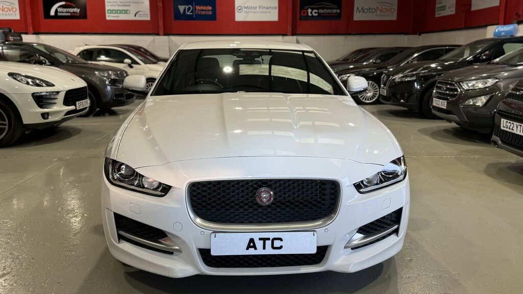 Jaguar XE Saloon 2.0 D R-sport 2016 DV66YXE White #2