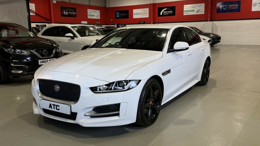 Jaguar XE Saloon 2.0 D R-sport 2016 DV66YXE White #3