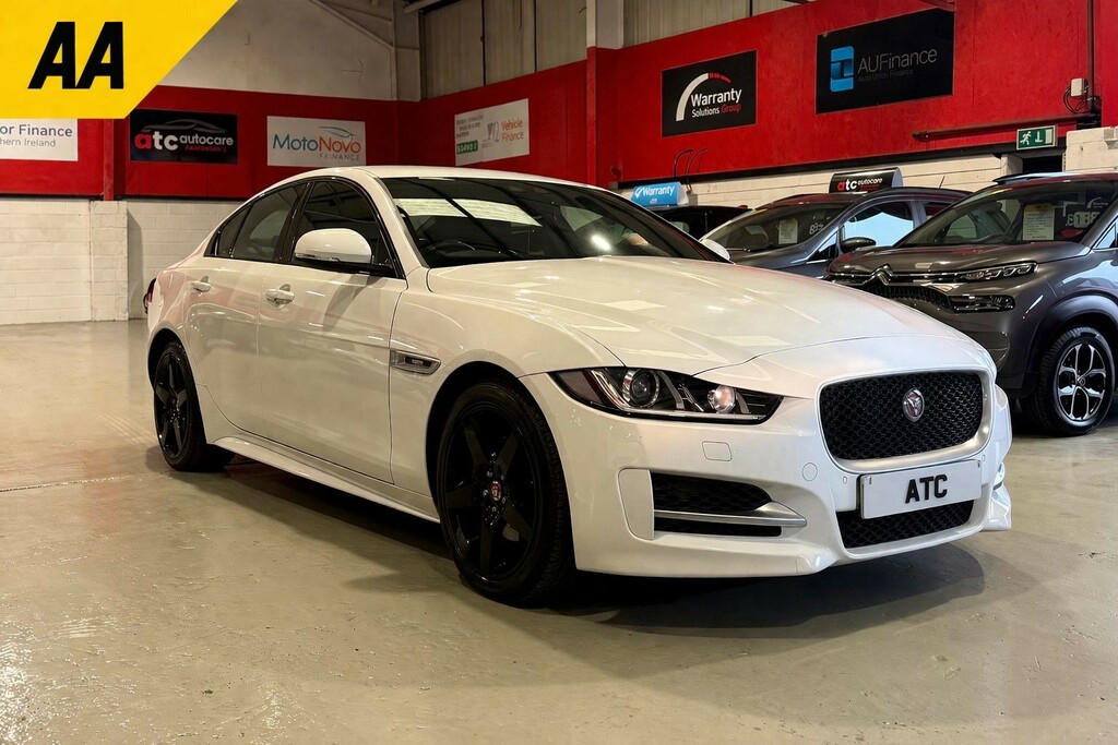Jaguar XE Saloon 2.0 D R-sport 2016 White