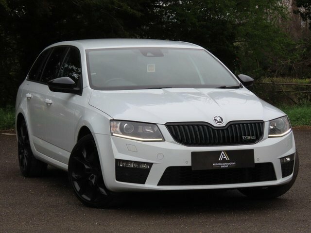 Skoda Octavia Manual SJ16NES White #4