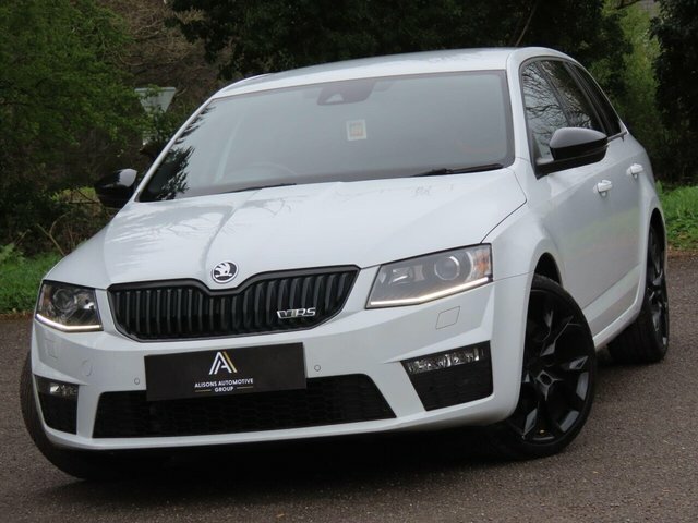 Skoda Octavia Manual SJ16NES White #2