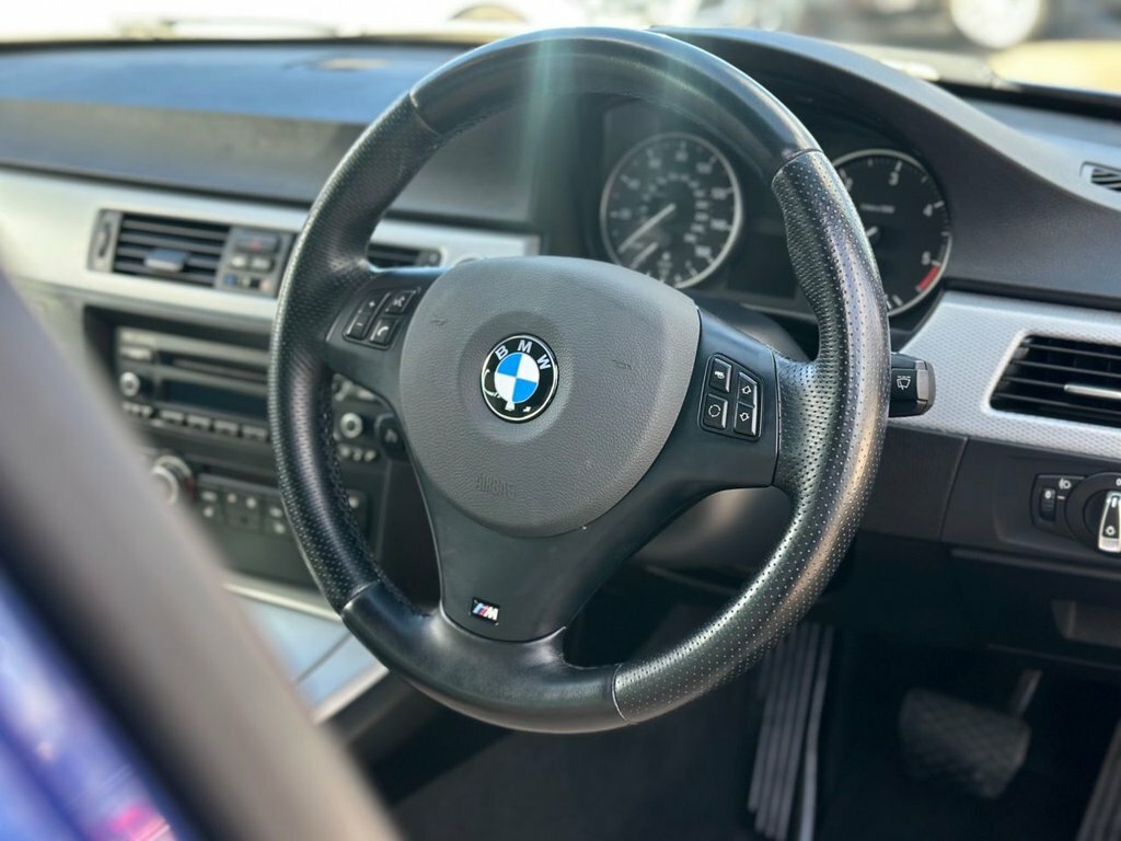 BMW 3 Series 2L M Sport YE12MUW Blue #4