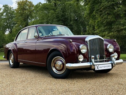 Bentley Flying Spur Red Red