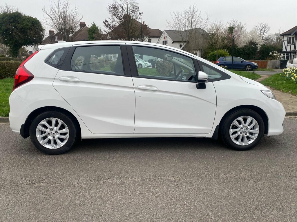 Honda Jazz 1.3 I-vtec Se Cvt Euro 6 Ss White #4