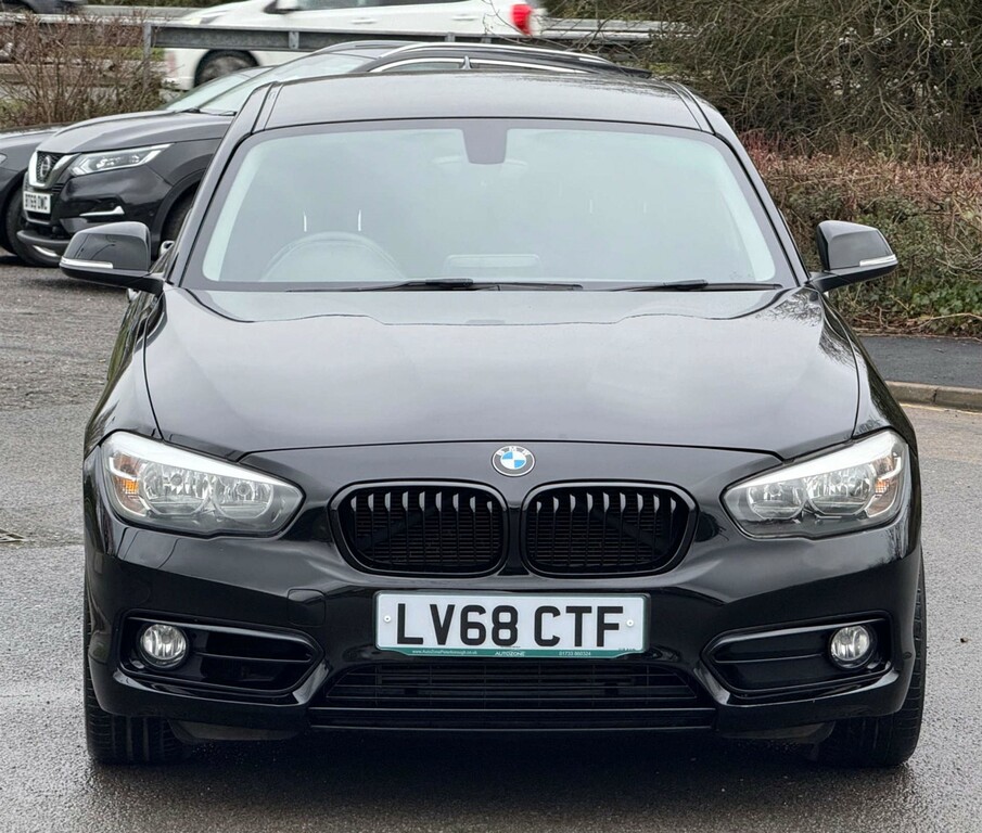 BMW 1 Series 118I Sport LV68CTF Black #2