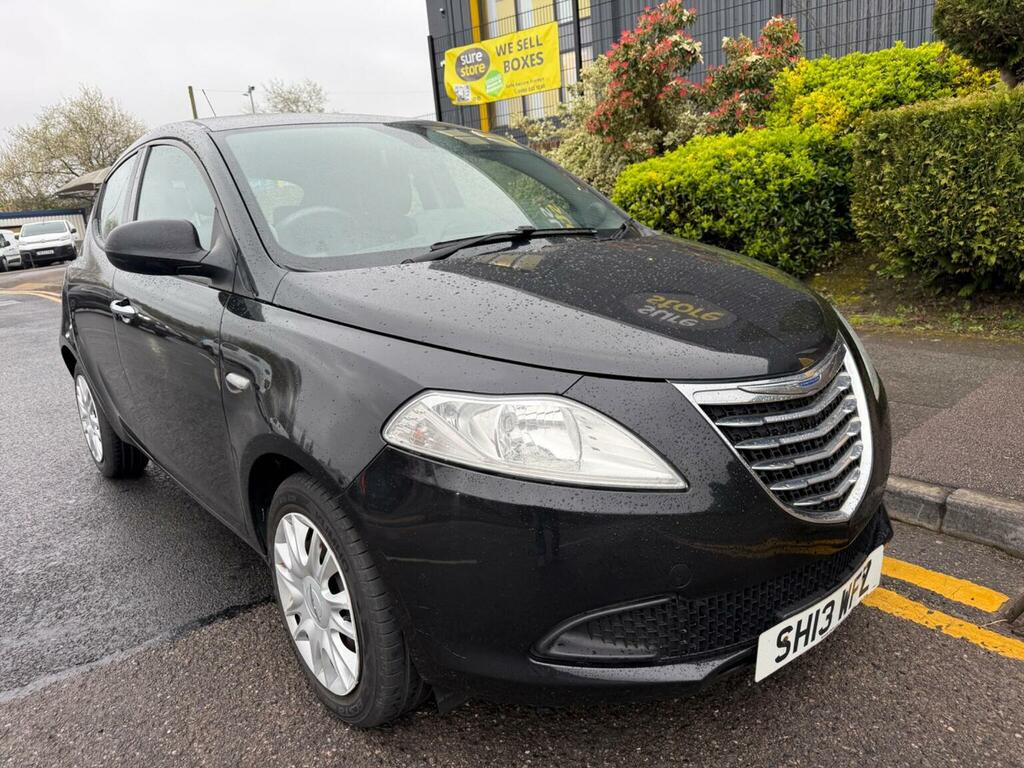 Chrysler Ypsilon Hatchback 1.2 S Euro 5 Ss 201313 Black