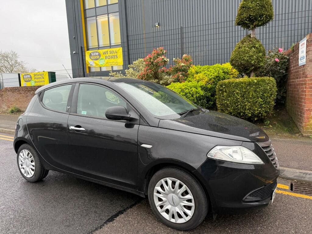 Chrysler Ypsilon Hatchback 1.2 S Euro 5 Ss 201313 Black #6