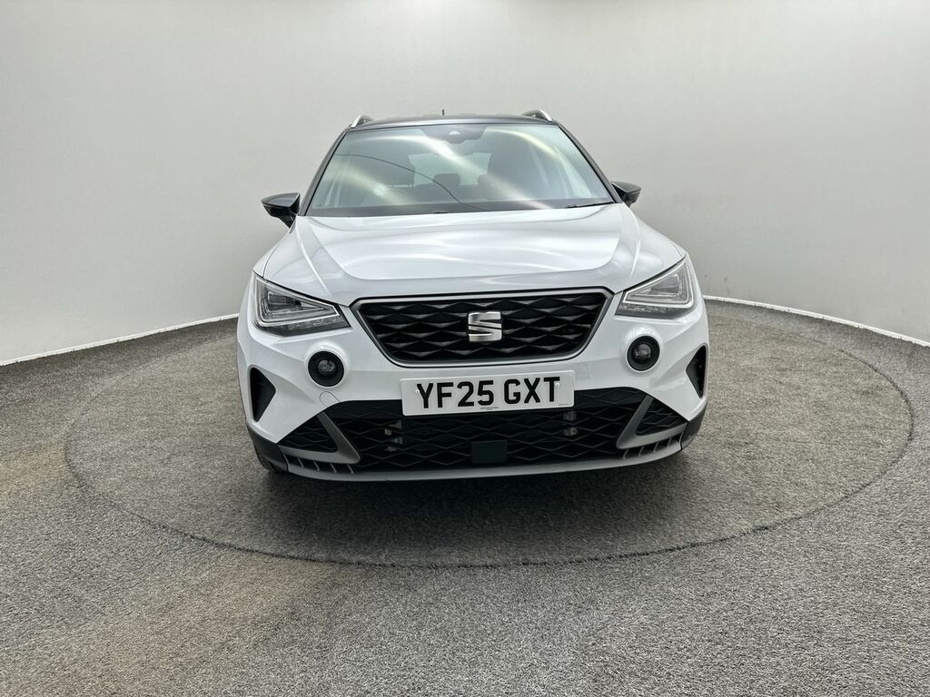 Seat Arona 1.0 Tsi 115 Fr Sport Dsg YF25GXT White #3