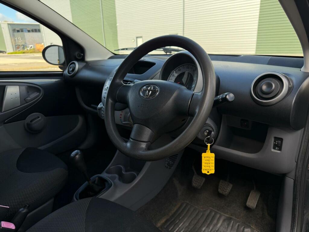 Toyota Aygo Hatchback 1.0 Vvt-i Euro 4 200959 MT59BKF Grey #2