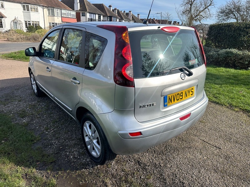 Nissan Note Acenta Silver #5