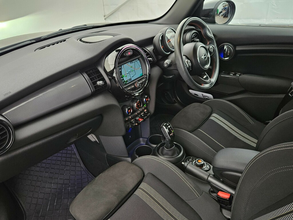 Mini Hatch 1.5 Cooper Sport II LG20MDZ Black #2