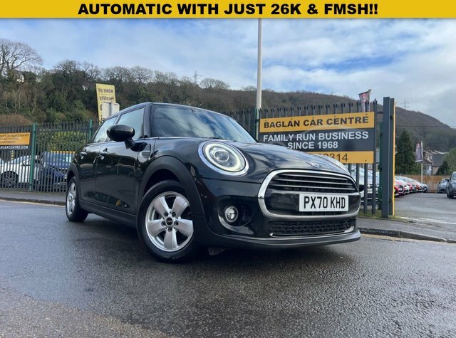 Mini Hatch 1.5 Cooper Classic Hatchback Steptronic Black