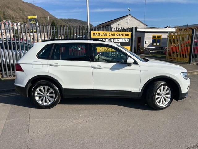 Volkswagen Tiguan 2.0 Tdi S Suv Dsg 4Motion Euro 6 S S WT17XLY White #2