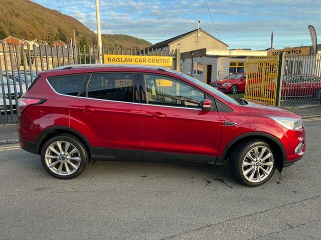 Ford Kuga 1.5 Tdci Ecoblue Titanium X Edition Suv CT19HYJ Red #2
