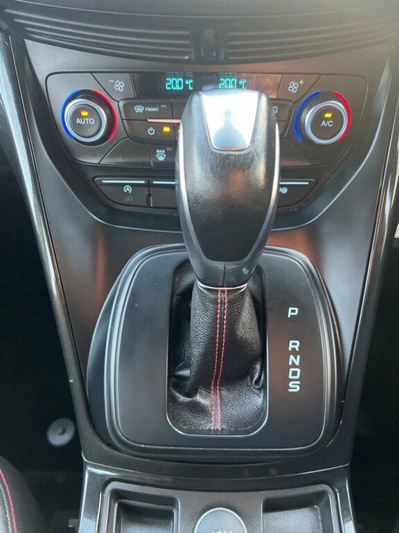Ford Kuga 1.5 Tdci St-line Suv Powershift Euro 6 NK18XSP Grey #4