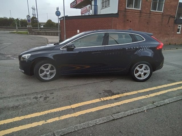 Volvo V40 2.0 T2 Se Nav Hatchback Euro 6 Blue #6