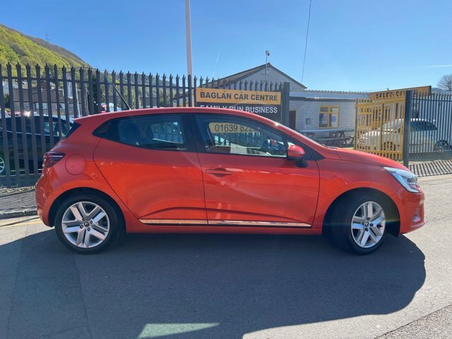 Renault Clio 1.0 Sce Play Hatchback Euro 6 S Orange