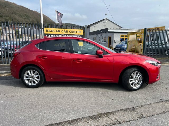 Mazda 3 2.0 Skyactiv-g Se-l Nav Hatchback Manua CE17DBY Red #2