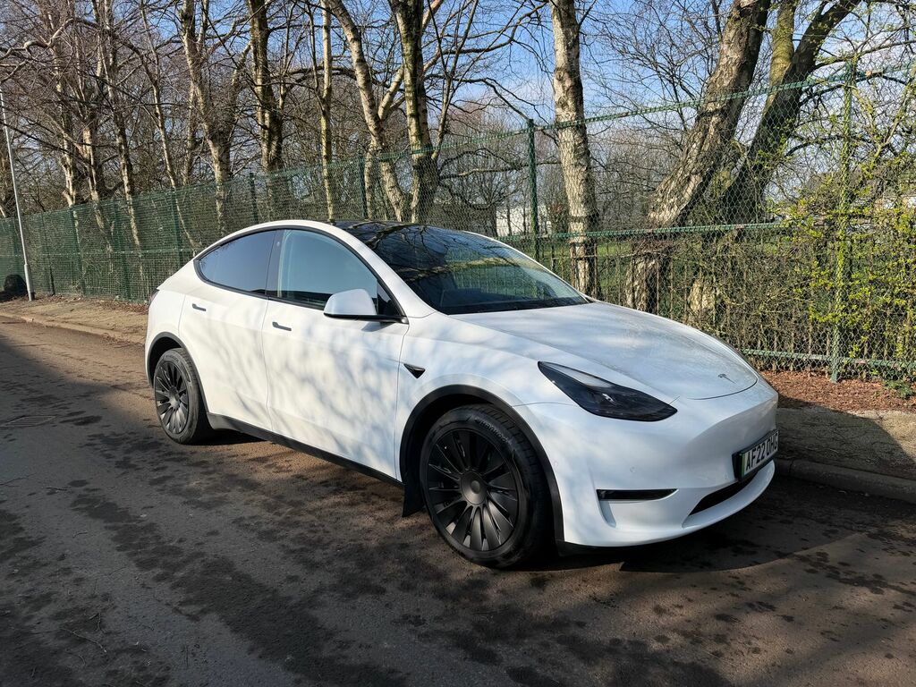 Tesla Model Y Dual Motor Long Range Suv 4Wde White