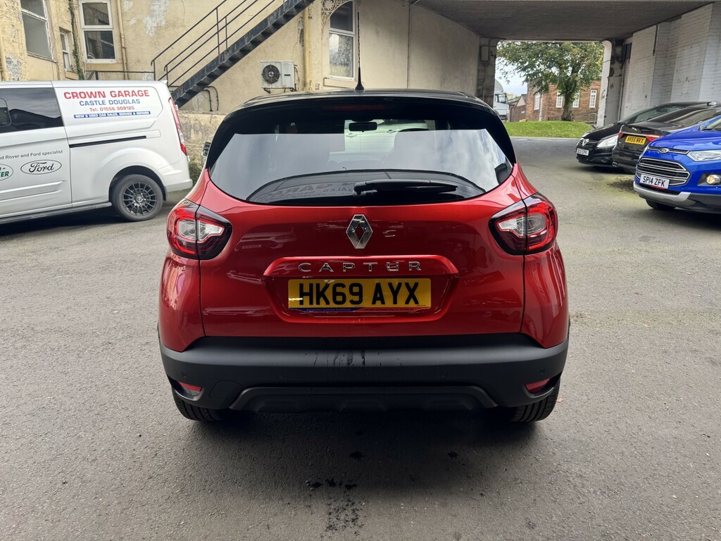 Renault Captur Suv 0.9 Iconic Tce 90 My18 2019 HK69AYX Red #4