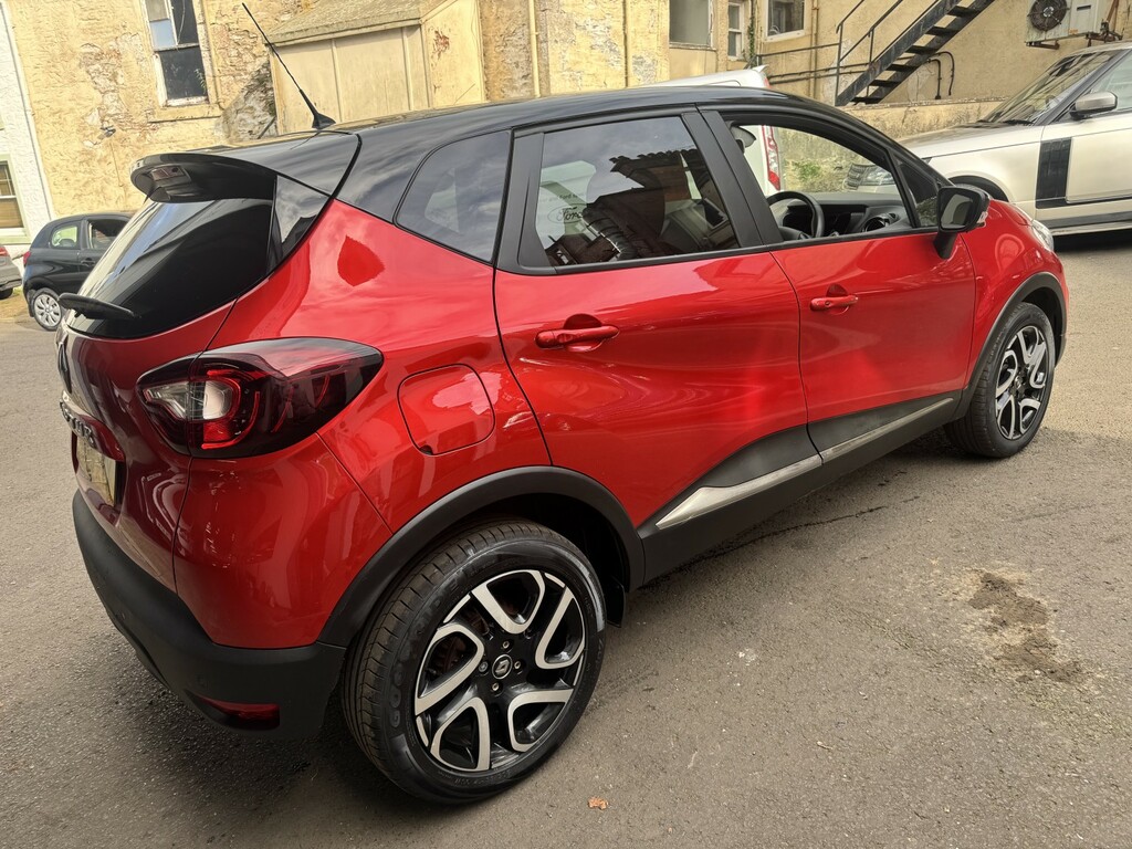 Renault Captur Suv 0.9 Iconic Tce 90 My18 2019 HK69AYX Red #3