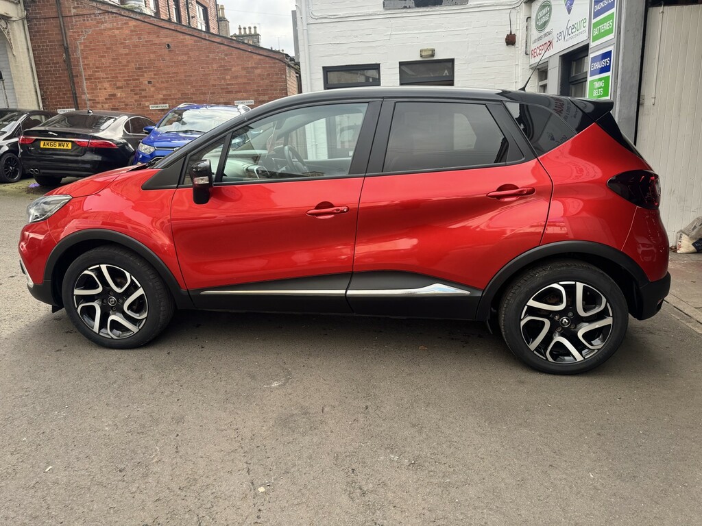 Renault Captur Suv 0.9 Iconic Tce 90 My18 2019 HK69AYX Red #6
