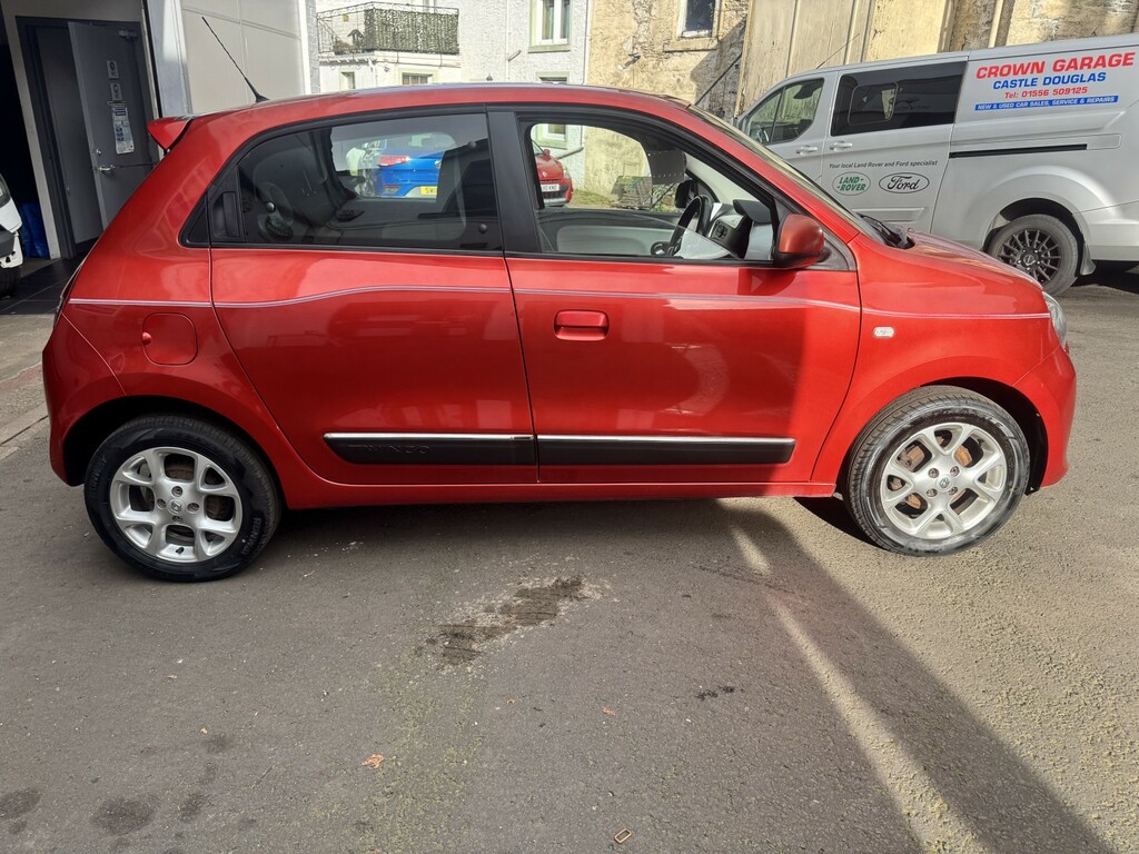 Renault Twingo Hatchback 1.0 Dynamique Sce 70 Stop Start 2015 AU15MFF Red #2