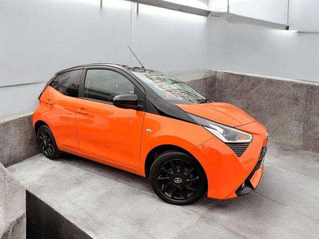 Toyota Aygo 1.0 Vvt-i X-cite Hatchback Orange