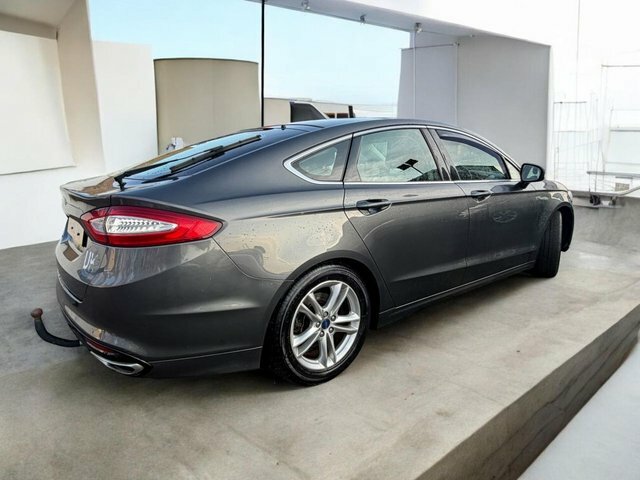 Ford Mondeo 2.0 Tdci Titanium Hatchback OU15XMM Grey #6
