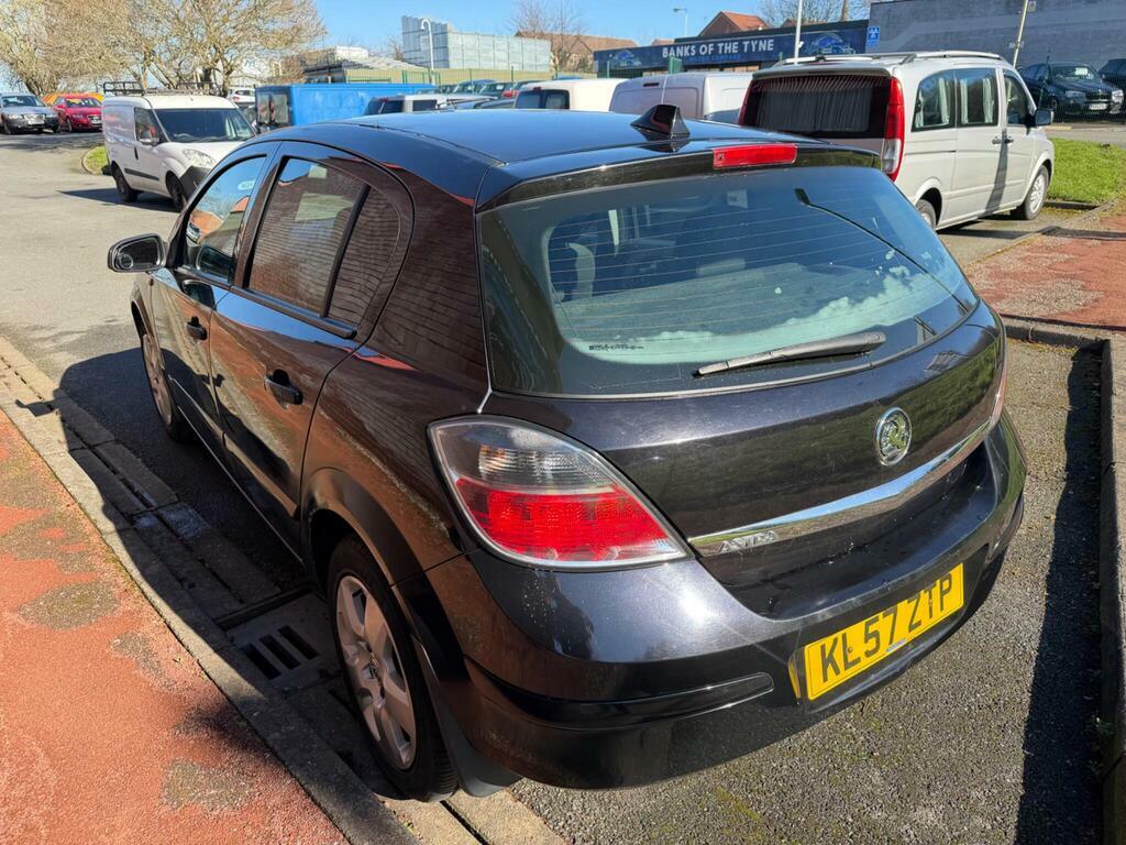 Vauxhall Astra 1.4I 16V Club Black #3