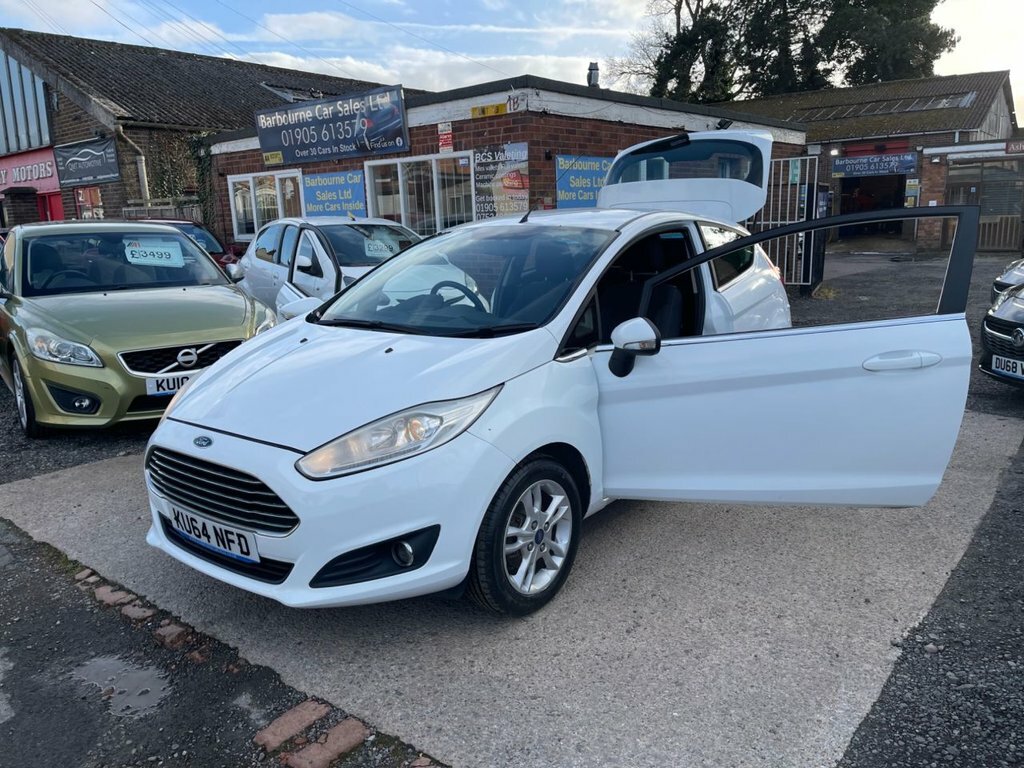 Ford Fiesta 1L Zetec White