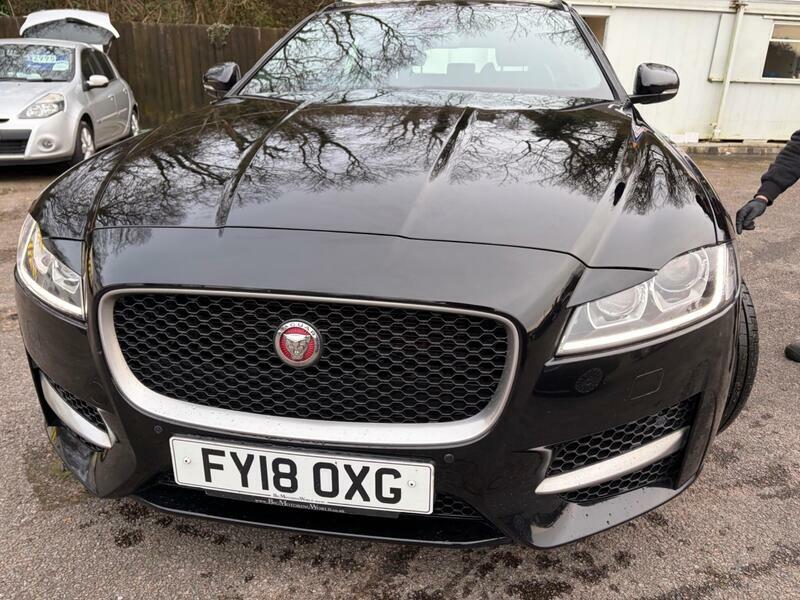 Jaguar XF 2.0d-r-sport-sportbrake-auto-euro-6-ss-5dr FY18OXG Black #3