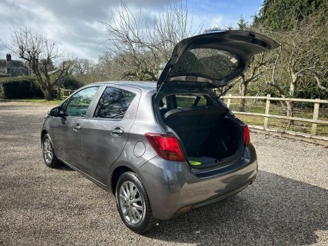 Toyota Yaris 2016 66 1.33 Grey #5