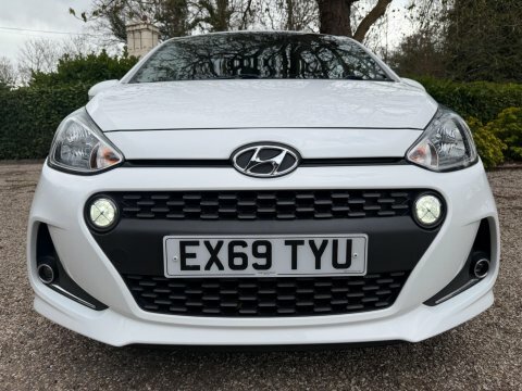 Hyundai I10 2019 69 1.2 EX69TYU White #2