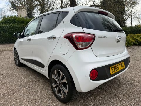 Hyundai I10 2019 69 1.2 EX69TYU White #4