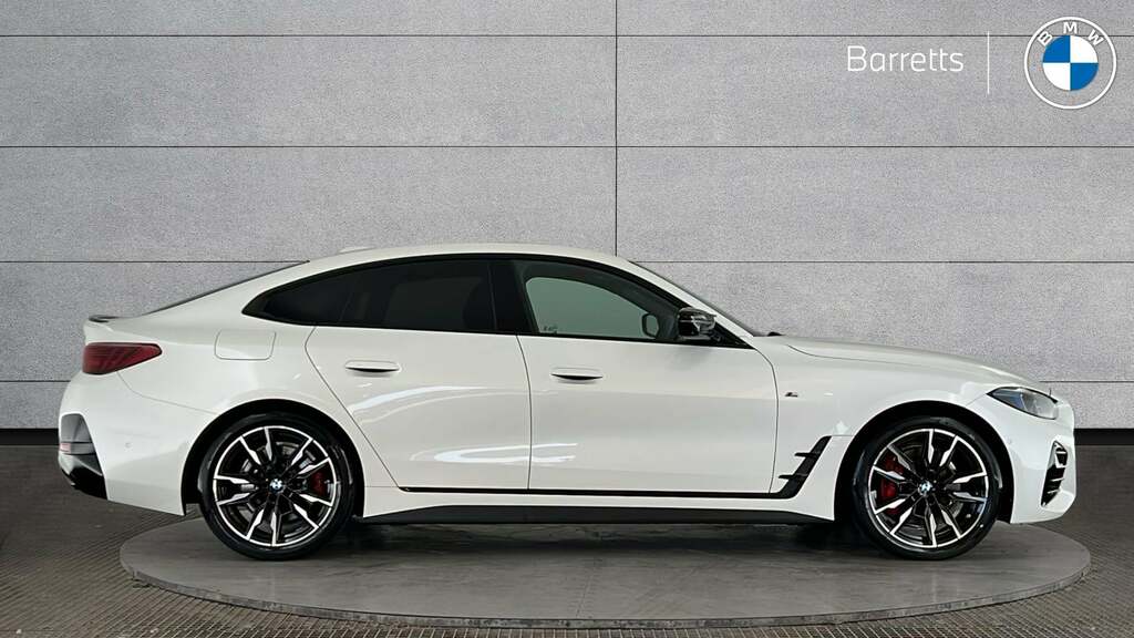BMW 4 Series 3.0 M440i Mht Hatchback Hybrid Xdr YA25SFV White #3