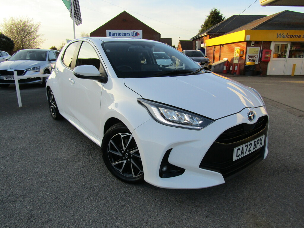 Toyota Yaris 1.5 Vvt-h Design E-cvt Euro 6 S S CA72BPX White #5