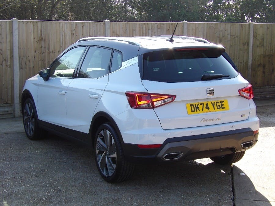 Seat Arona 1.0 Tsi Fr Sport Dsg DK74YGE White #4