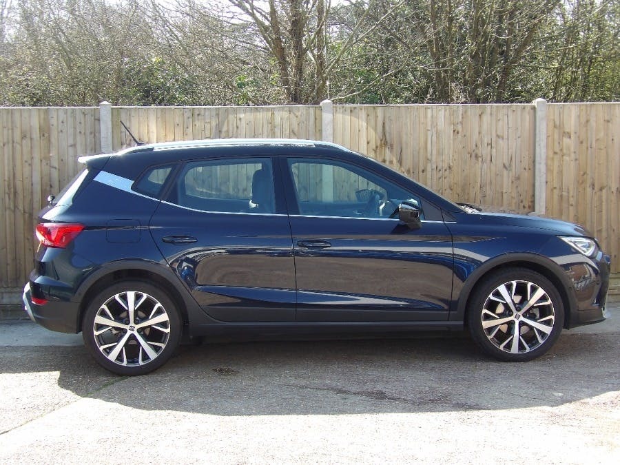Seat Arona 1.0 Tsi Xperience Lux GX23YNN Blue #3